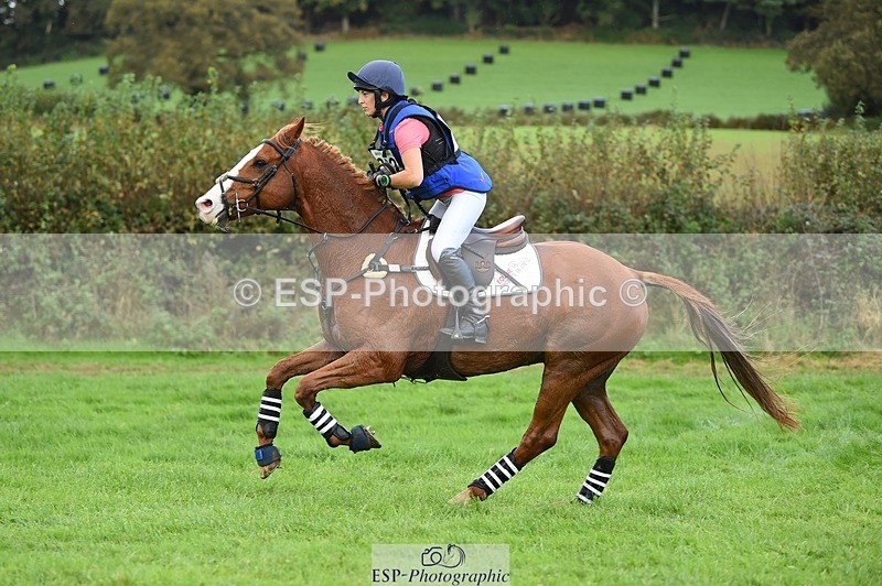 231022-132014-28422 - 322-BALLYBOLGER.LIONMAN-Sarah.Perry-XC