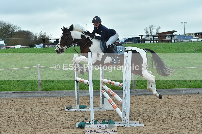 231119A-135908-06077 - Sun Cls 26 Springboard 128cm & 138cm