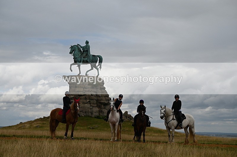 DSC_9143 - Time at Statue 14:33 to 15:10