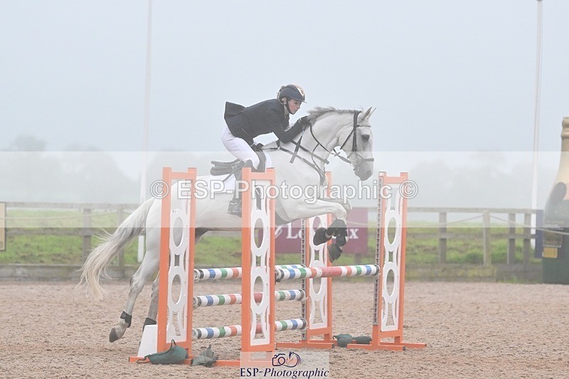 240813-194929-01040 - Classes 7 A&B 90cm