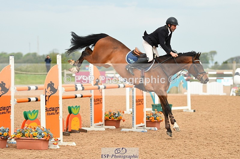 230504A-091450-00308 - Cls 8 Snr Foxhunter