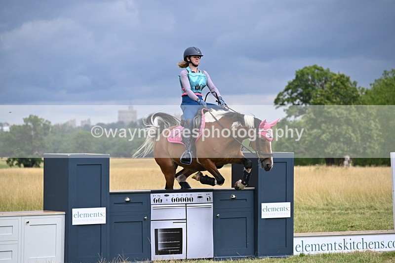 WJ6_2785 - Time at Jump 11:06 to 11:40