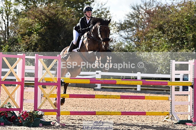 231014A-142444-05284 - Cls 15 1.05m Amateur Q 2nd R