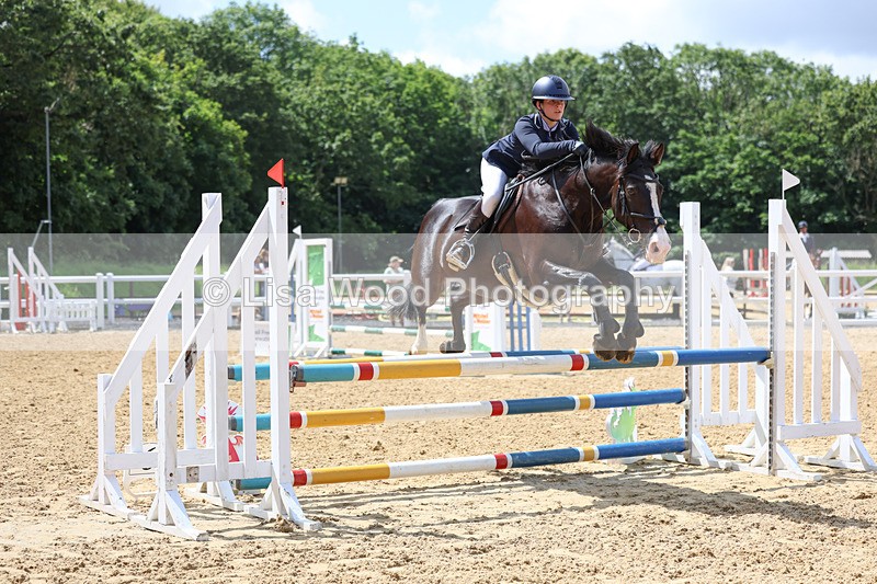 3E7A3143 - Class 4: Senior British Novice/90cm open