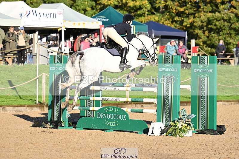 251024A-094458-06207 - B-109-Zoe.Davies