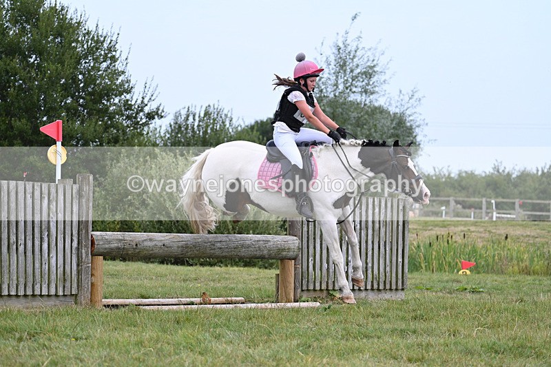 WJ7_8453 - 80cm XC Time 15:45 to 16:02