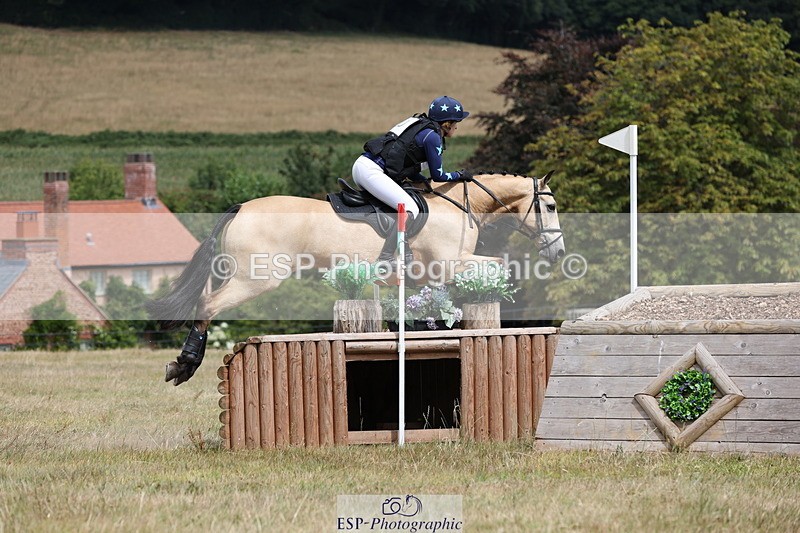 250802A-134839-04411 - B-090-Kate.Markham-SEYCHELLES.SILVER