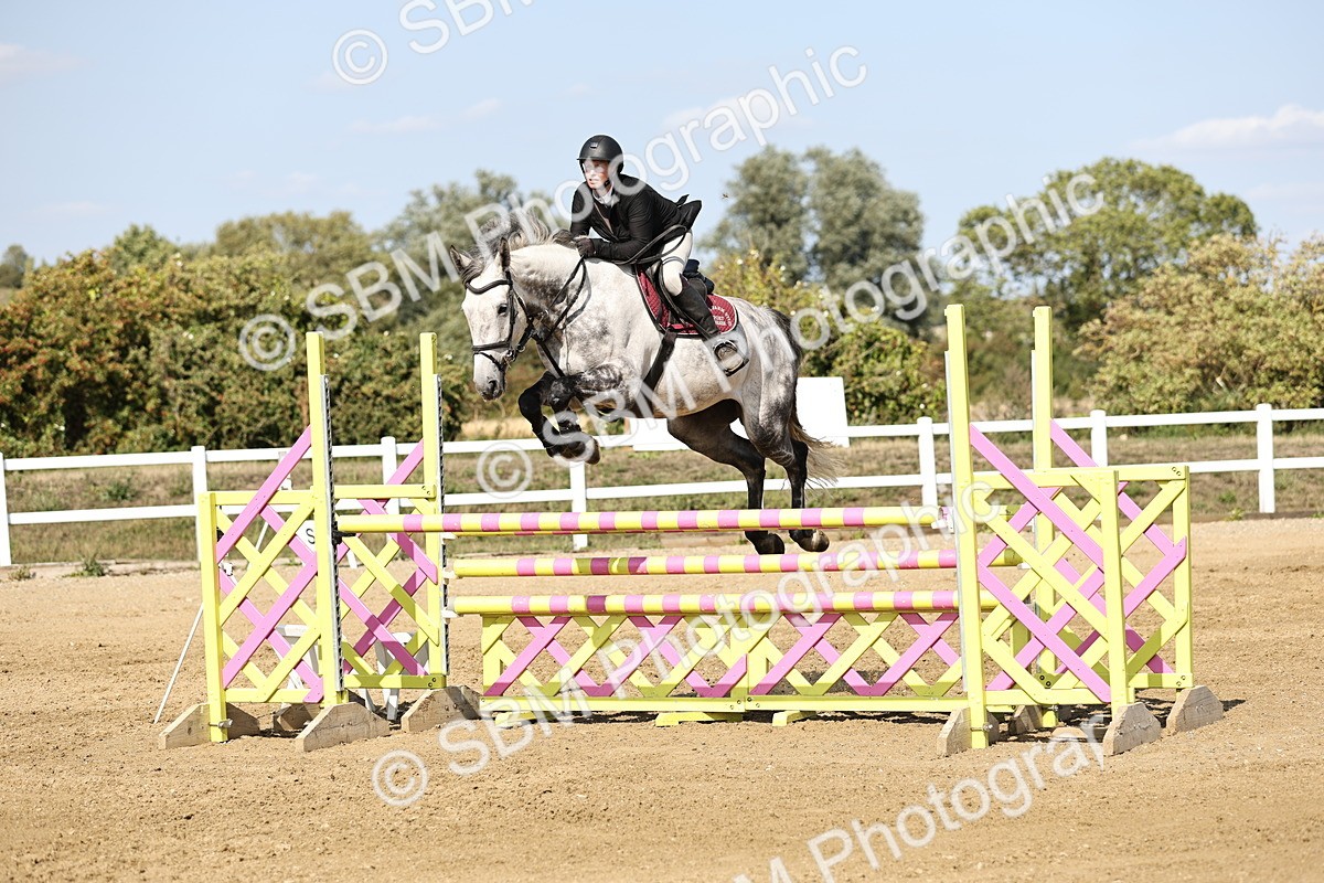 SBM_005267 - Class 6 = Senior Newcomers - 1.10m Open