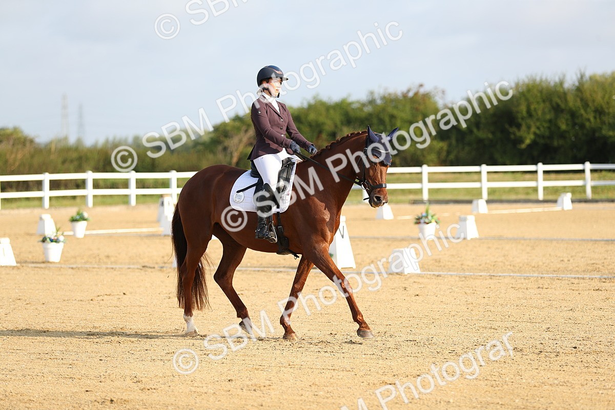 SBM_014987 - Class 13 - Novice 23 - 8,30-9.33