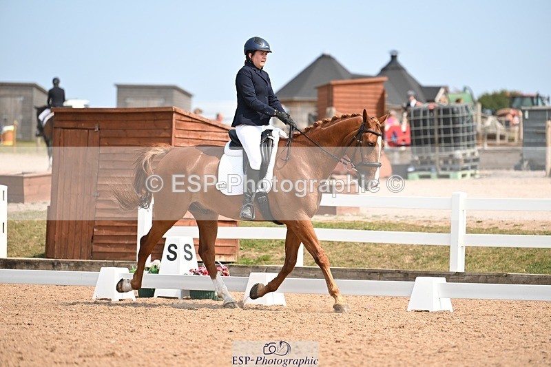 250816-134219-04896 - 080-Elizabeth.StoneZiggy