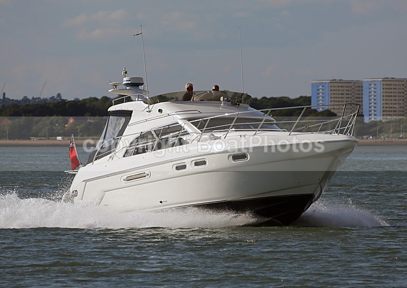 140544 SEALINE F WT7A0261 - Flybridge Cruisers