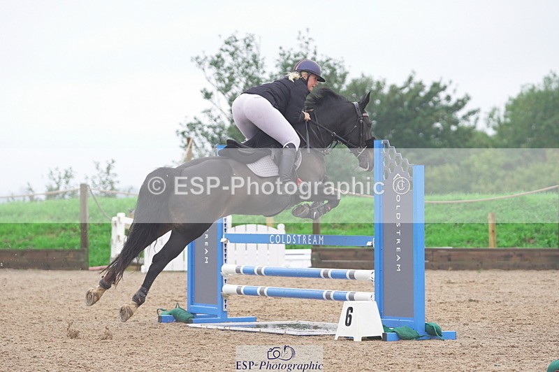 231017A-160712-07784 - Cls 31 Snr 1m Derby