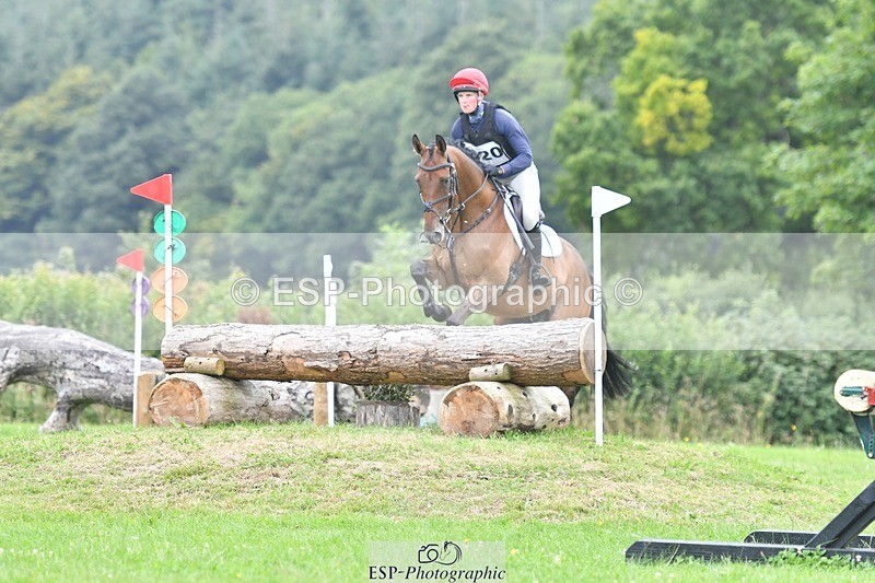 240803-122000-03539 - 120-Rosie_Bradley-Hole-BROADSTRUTHER