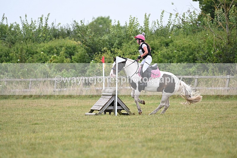 WJ6_3323 - 80cm XC Time 15:45 to 16:02