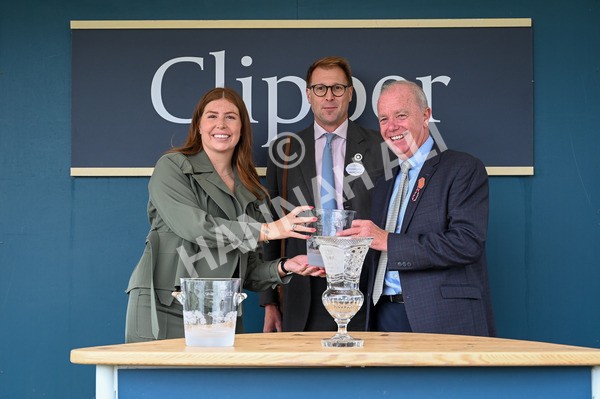 220824-Race 3-Thunder Run-6823 - Race 3 3.00pm Clipper Handicap