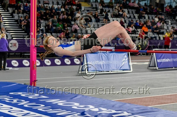 AgeInd25SUN-913861 - Field Female