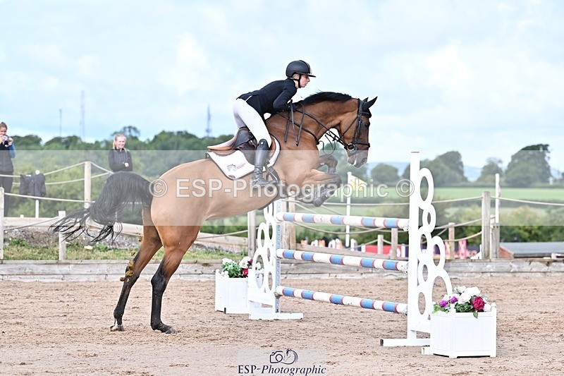 250731-111343-00526 - Cls 02 Snr Fox 1st Rnd