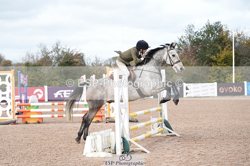 251026-121323-02344 - Cls 4 Pony Winter Novice + 80cm Open