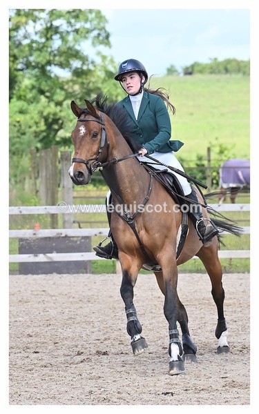 BPP_1118 - CLASS 4 FRI Newcomers/ 1.10m Open