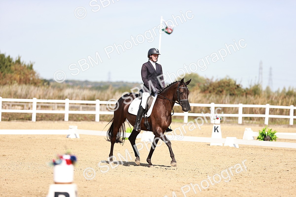 SBM_004465 - Class 12 - Novice 5 - 10.31-11.41