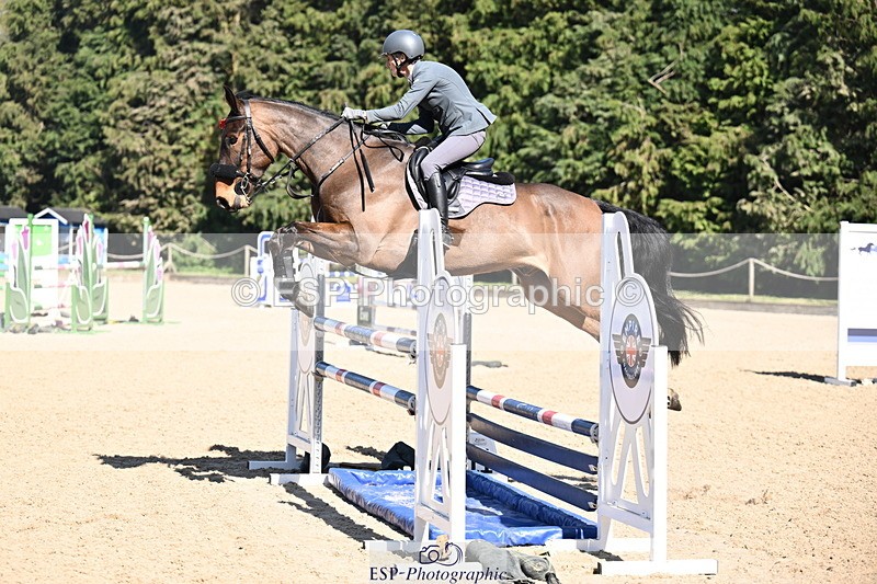 260321A-131729-00742 - 5 Newcomers 1m 10