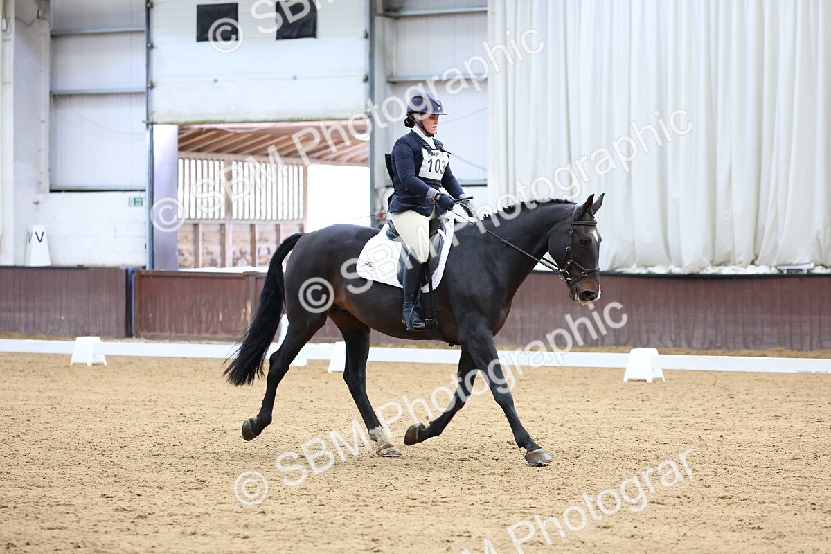 SBM_002208 - Novice 2