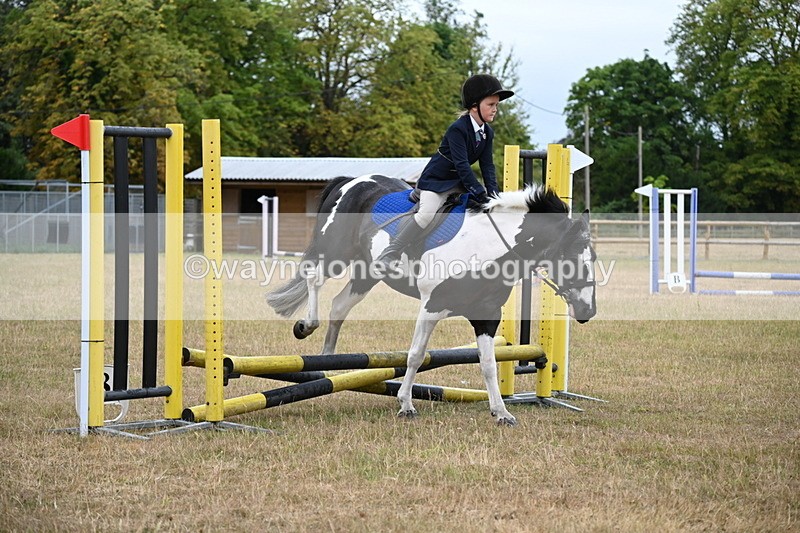 WJ6_9387 - Class 12 Minimus Jumping 45cm