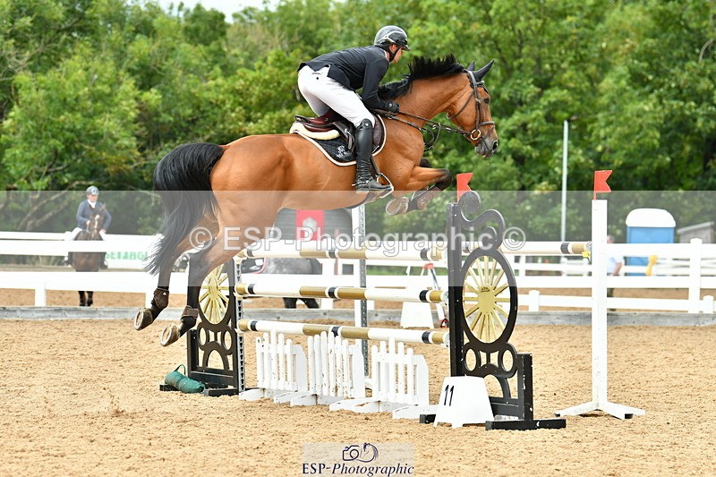 230721A-144350-07067 - Cls 22, 1 Star Gold 1.30m