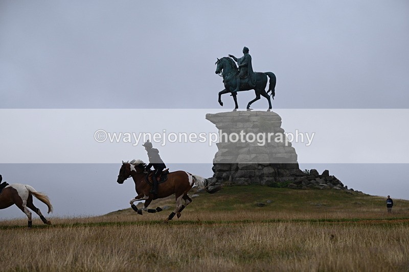 DSC_1600 - Time at Statue 11:54 to 12:12