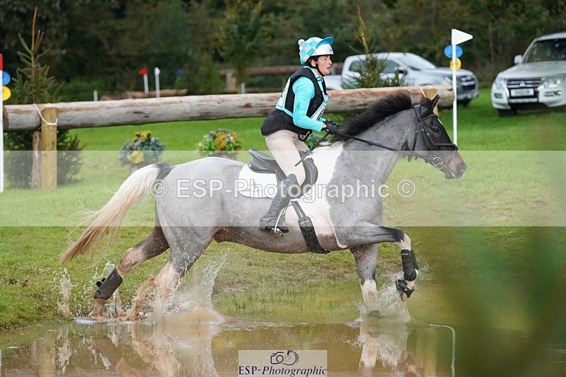 231021-101022-13694 - 622-CRAFTY.WIZARD-Heather.Urquhart-SC+XC