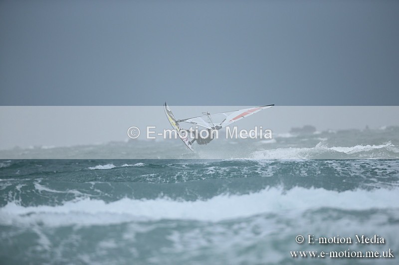 WS 030413-65 - Windsurfing