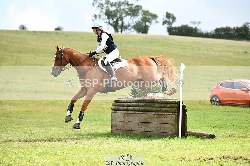 250831-104809-06166 - L-558-Lucy.Davies
