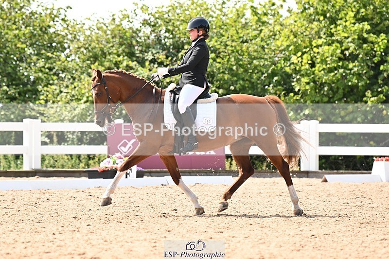 250815-134412-01500 - 040-Zoe.SymesAll.That.Jazz.X