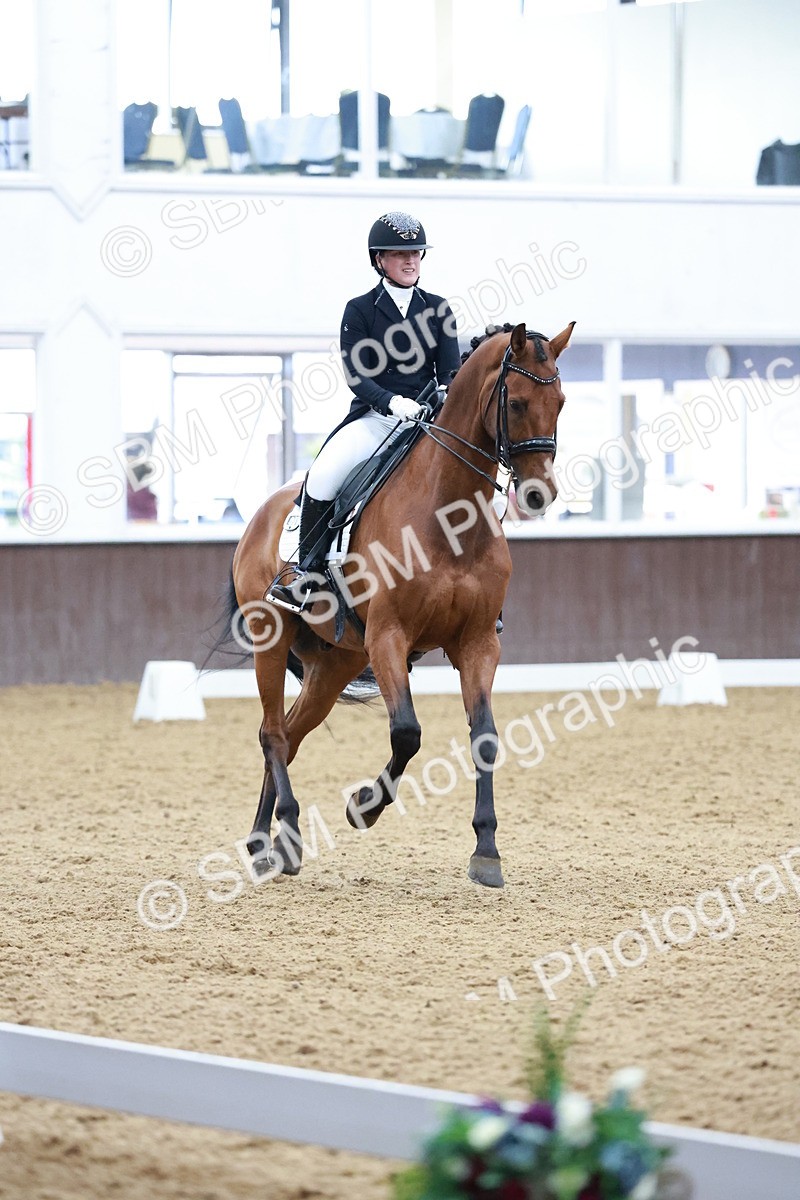 SBM_021043 - Class 13 - FEI INT I - 16.26-17.14