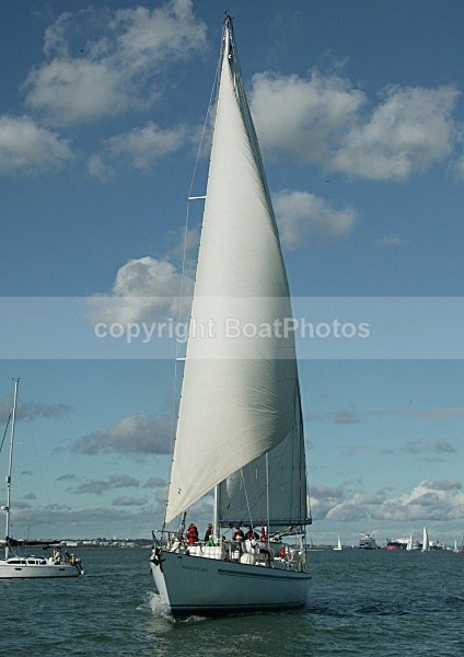 081018 DONALD SEARLE 8CDX1699 - Sailboats - monohull