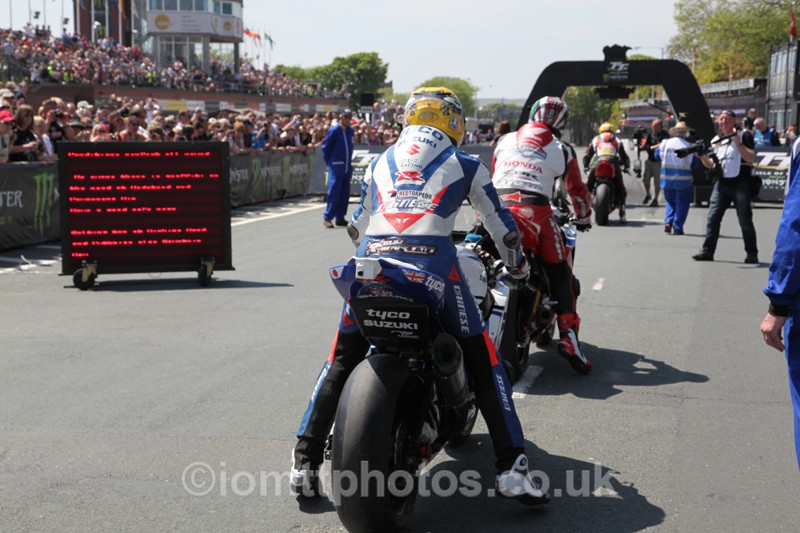 IMG_0556 - Senior TT - Start Line