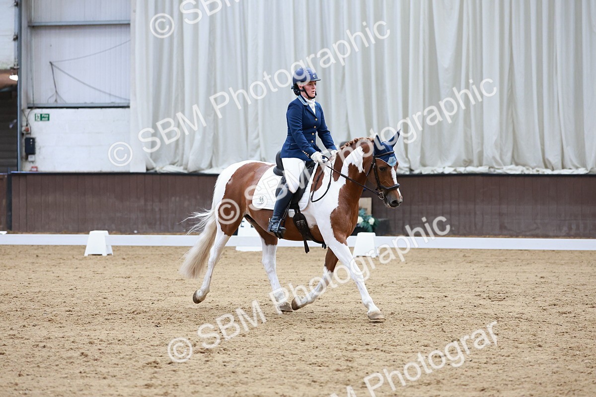 SBM_008981 - Class 6b - Novice 6 - 11.02-12.19