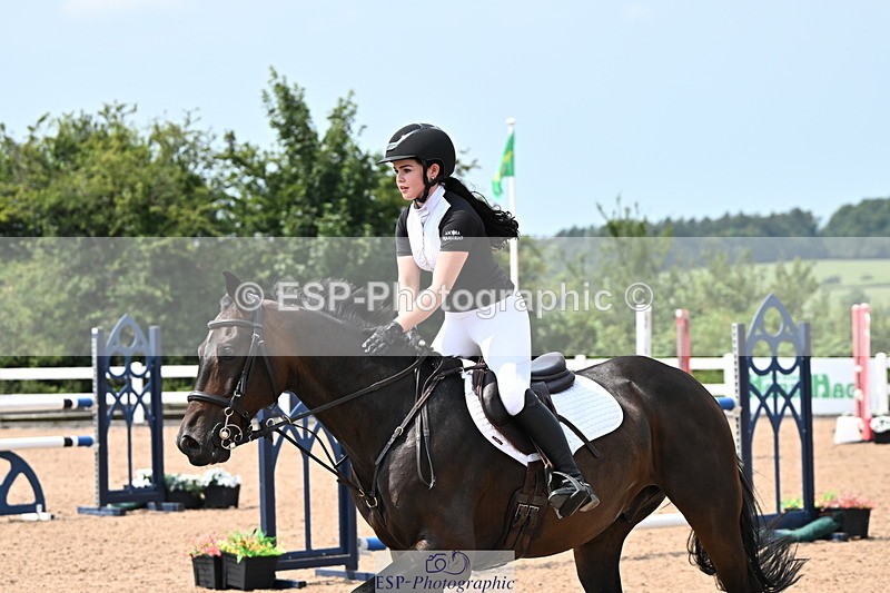 240801A-131108-01759 - Cls 11 1.10m Amateur Qualifier