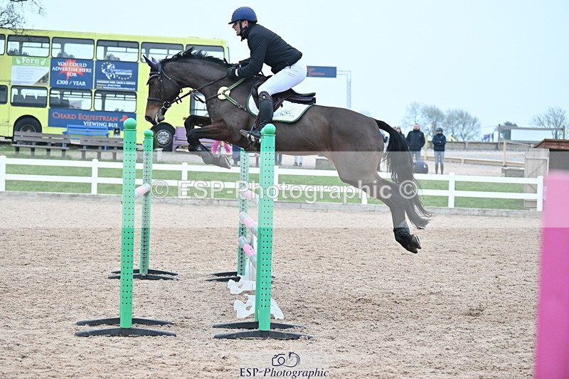 240113A-142618-02347 - Cls 13 Foxhunter and 1.20m Open