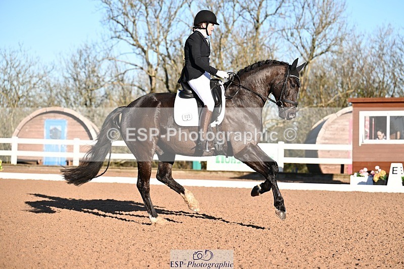 260214-093409-03271 - 133-Caroline.Squire