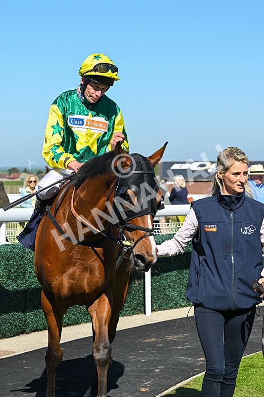 130525-Race 4-Coolree-0124 - Race 4