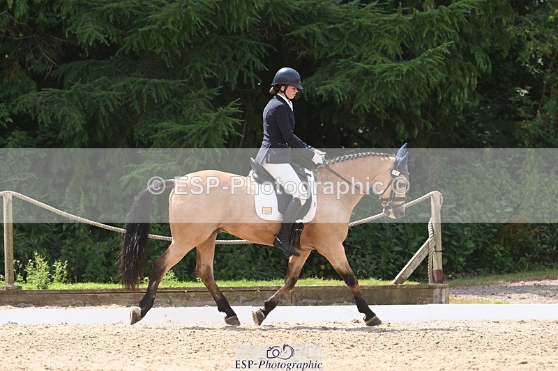 250719A-125748-05213 - 141-Chloe.Dunn-Towerhill.Shamie