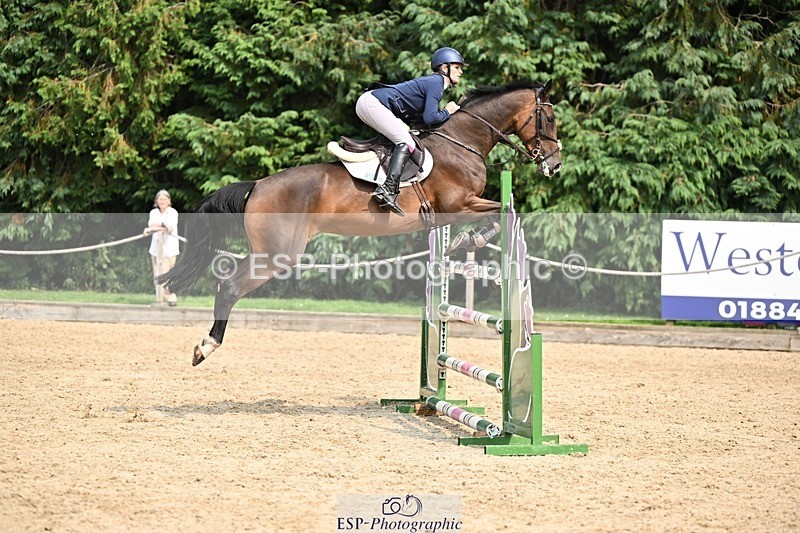 240818-150214-05064 - Cls 12A Snr Foxhunter & 1.20m Open