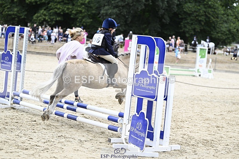 250820A-130226-06847 - Round 1, Start to 1.30pm Break