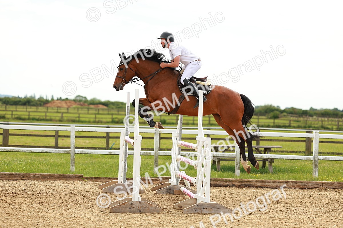 SBM_002291 - Class 4 - Senior Newcomers - 1.10m
