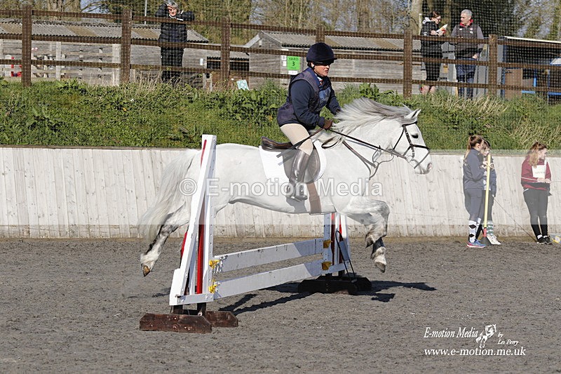 _EST0124 - Bourne Valley Riding Club Winter Showjumping 27/03/22
