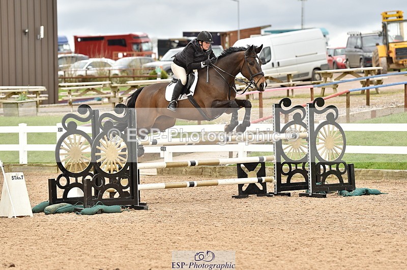 240403A-142556-00782 - Cls 4 Newcomers and 1.10m Open