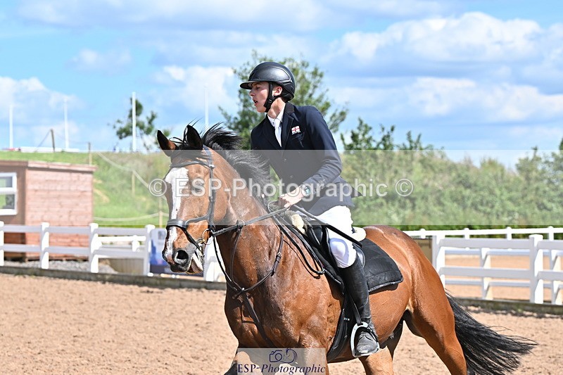 240619A-160137-01097 - Cls 5 Snr Foxhunter and 1.20m Open