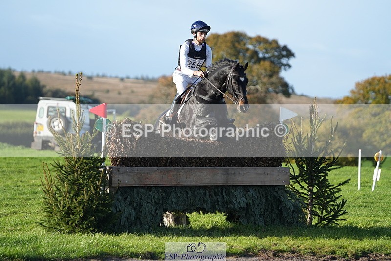 251024A-160347-14679 - C-256-Barnie.Brotherton