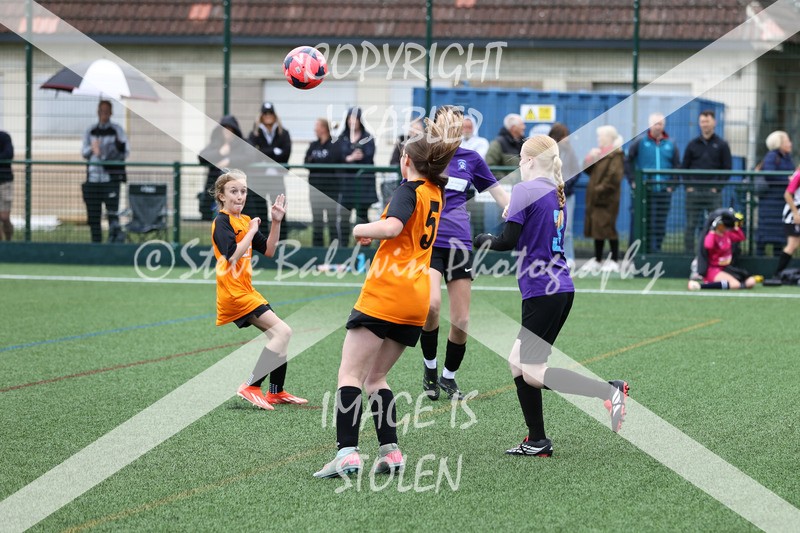 1DX31509 - Sat 6th U12 Girls